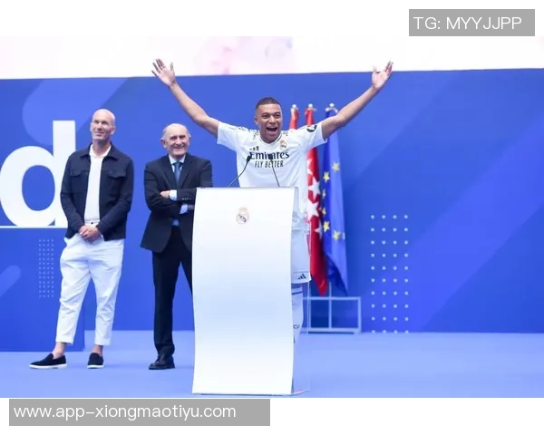 伯纳乌球迷狂嘘倒龙派维尼修斯贝林巴尔韦德姆巴佩却未受影响 伯纳乌球迷狂嘘倒龙派维尼修斯贝林巴尔韦德姆巴佩却未受影响