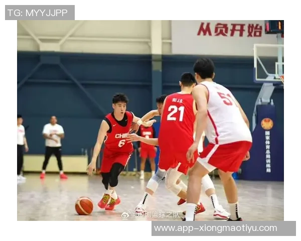 男篮首发阵容调整高诗岩程帅澎朱俊龙小曾周琦力争胜利